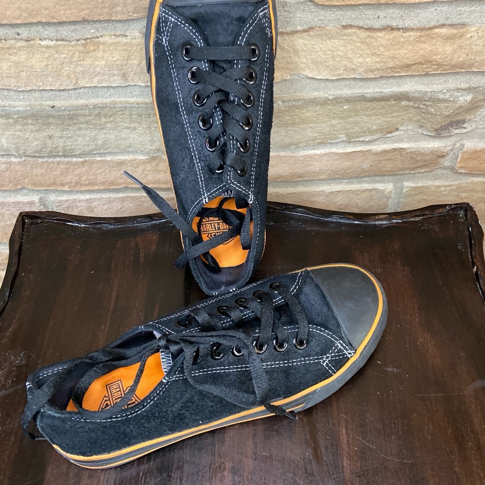 Harley Davison Black withOrange accent ladies Shoes. Size 7